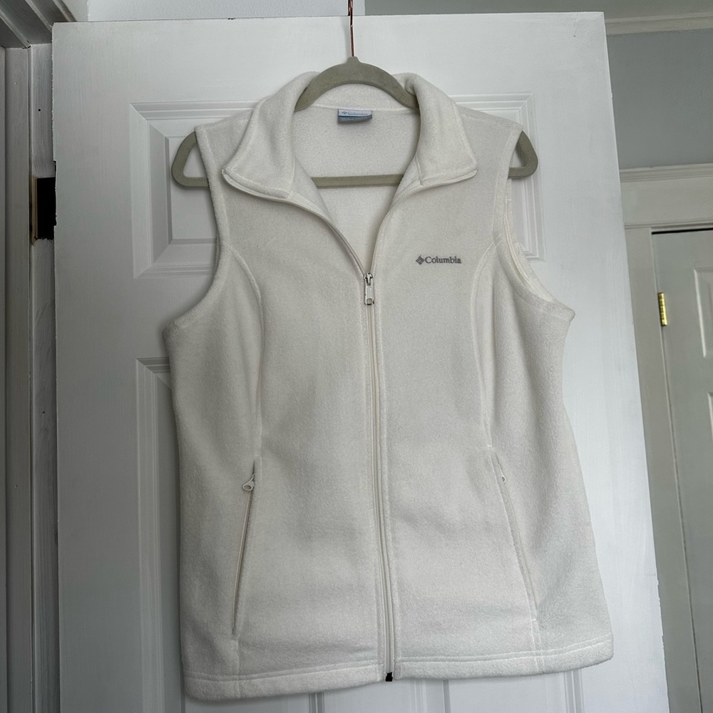 Columbia White Fleece Vest with Light Gray Trim